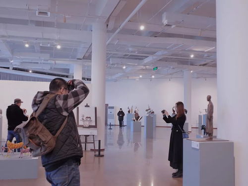 艺术的盛宴 精品架上雕塑·陶瓷·绘画典藏展今在青岛开幕
